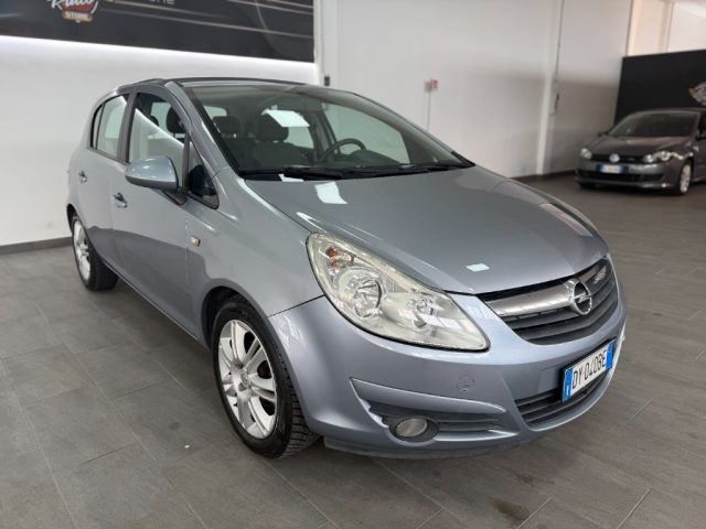 Opel Corsa 1.2 5 porte Cosmo - foto 3 di 30