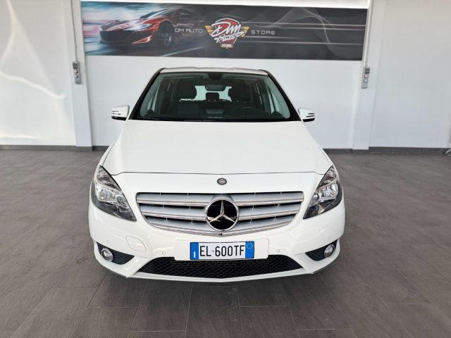 Mercedes-Benz B 200 CDI BlueEFFICIENCY Premium - foto 2 di 4