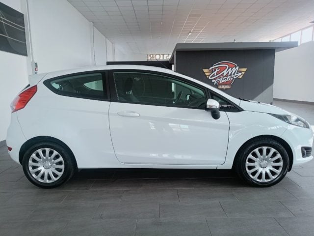 Ford Fiesta 1.5 TDCi 75CV 3 porte Business - foto 4 di 4