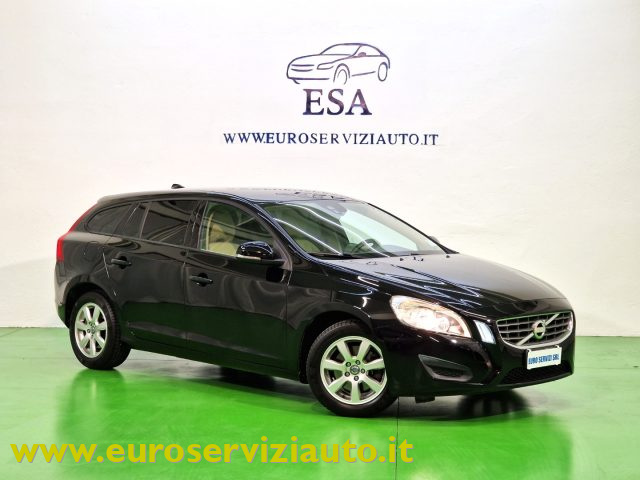 Volvo V60 T3 Powershift Kinetic usato a BRESCIA