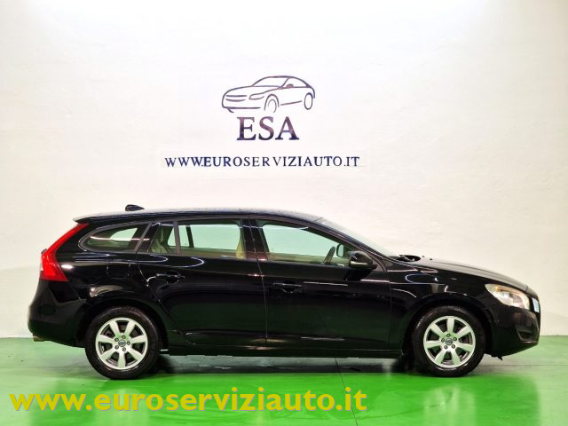Volvo V60 T3 Powershift Kinetic - foto 4 di 4