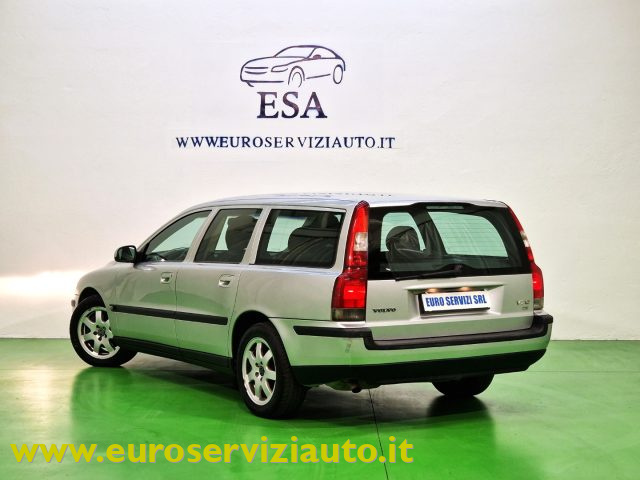 Volvo V70 2.4 D5 20V cat - foto 4 di 50
