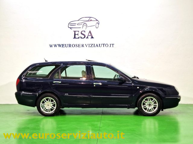 Lancia Lybra 2.0i 20V cat Station Wagon LX - foto 3 di 4