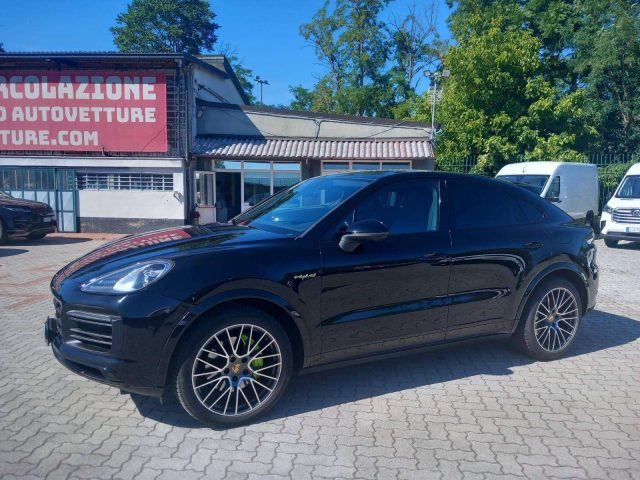 Porsche Cayenne Coupe 3.0 e-hybrid tiptronic IVA ESPOSTA POSSIBILI usato a ABBIATEGRASSO