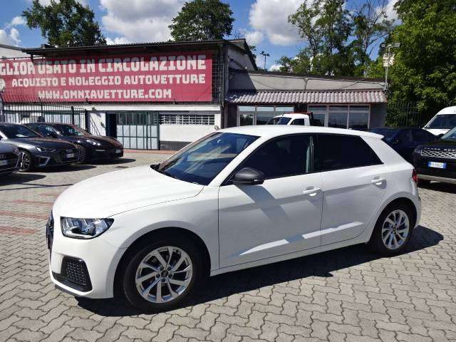 Audi A1 Sportback 25 1.0 tfsi Advanced adatta x NEOPATENTA usato a ABBIATEGRASSO