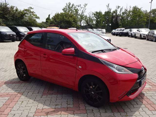 Toyota Aygo Aygo II 2016 5p 1.0 x-clusiv - foto 3 di 4