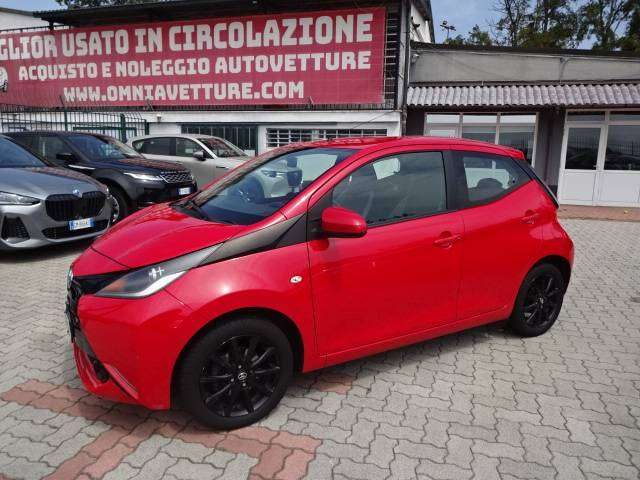Toyota Aygo Aygo II 2016 5p 1.0 x-clusiv usato a ABBIATEGRASSO