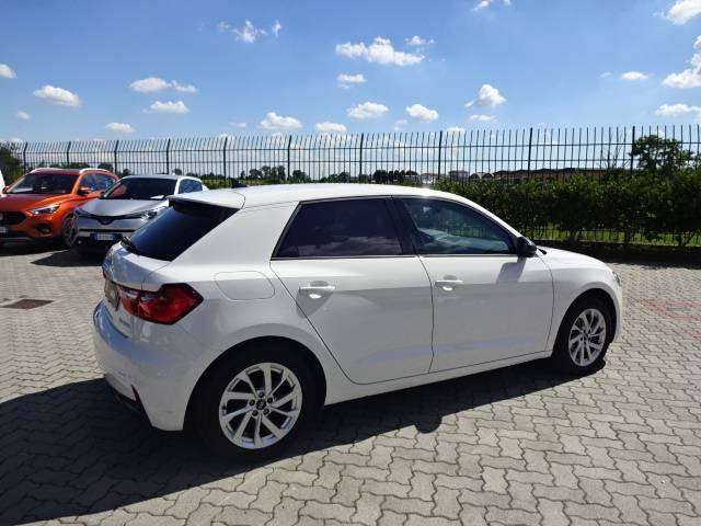 Audi A1 Sportback 25 1.0 tfsi Advanced adatta x NEOPATENTA - foto 4 di 14