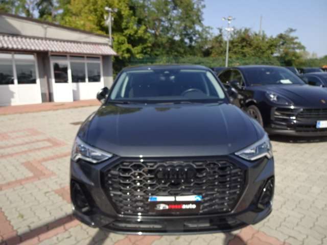Audi Q3 Sportback 45 PLUG-IN 1.4 TFSI-E S line edition s-t - foto 2 di 4