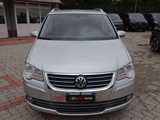 Volkswagen Touran I 2007 2.0 tdi Trendline dsg dpf - foto 2 di 17
