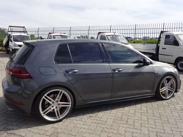 Volkswagen Golf GTI Golf VII 5p 2.0 tsi Performance 245cv dsg - foto 4 di 4