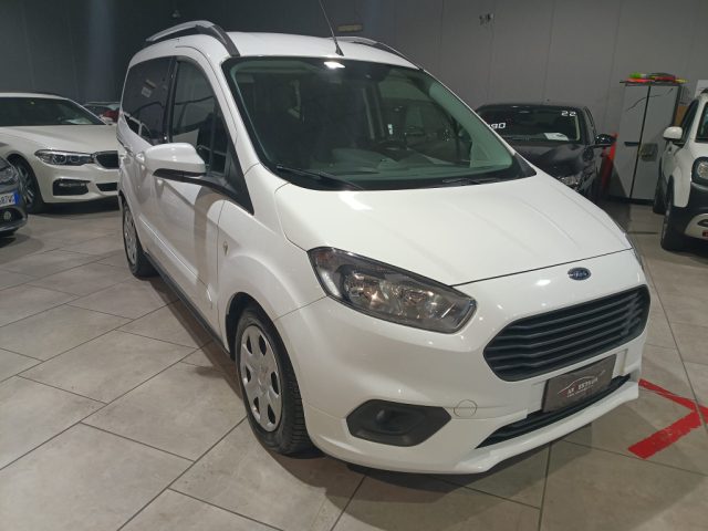Ford Tourneo Courier 1.5 TDCI 75 CV S&S Plus - foto 4 di 4