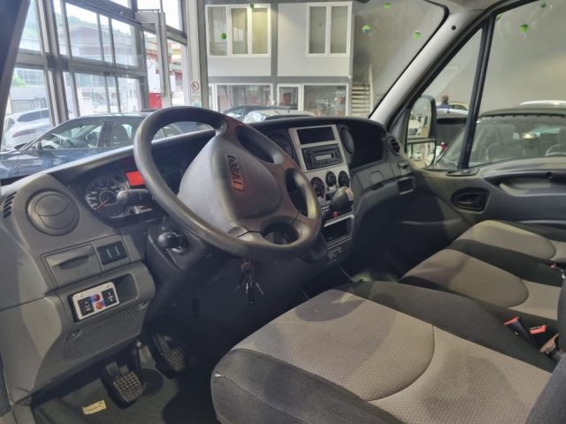 Iveco Daily 35L12 2.3 Hpi rib. trilaterale LUNG3.50 LARG2.05 usato a POTENZA