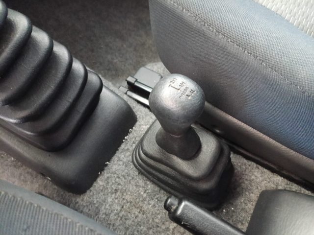 Suzuki Jimny 1.3i 16V cat 4WD JLX usato a POTENZA