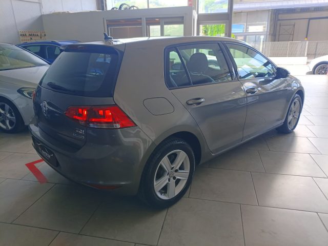 Volkswagen Golf 1.4 TGI DSG 5p. Highline BlueMotion - foto 4 di 4