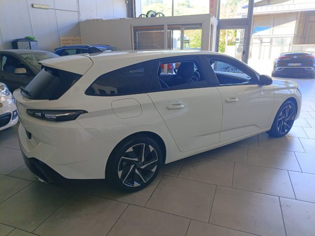 Peugeot 308 BlueHDi 130 S&S EAT8 SW Allure Pack - foto 4 di 4