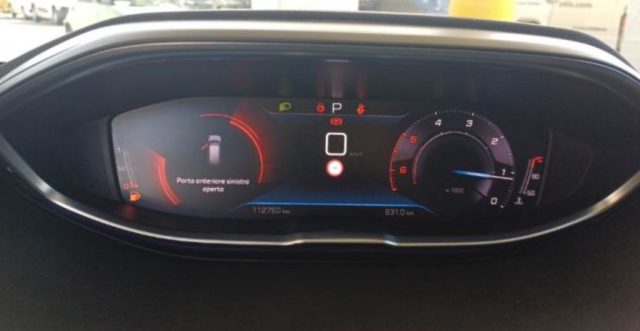 Peugeot 3008 BlueHDi 130 S&S EAT8 Allure Pack AUTOCARRO N1 - foto 4 di 4
