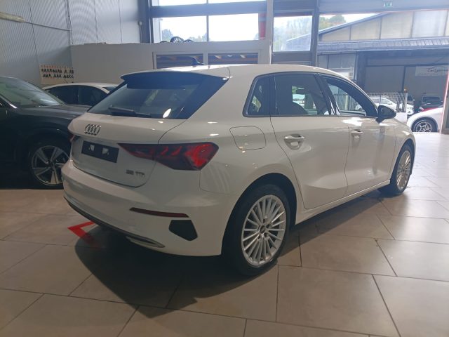 Audi A3 SPB 35 TDI S tronic - foto 4 di 4
