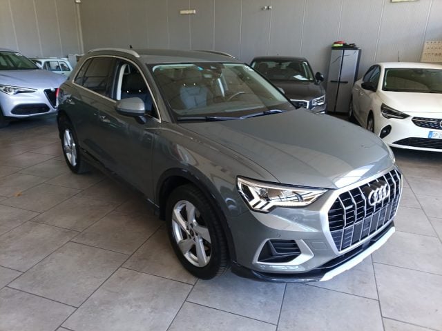 Audi Q3 35 TDI quattro S tronic Business Advanced - foto 3 di 4