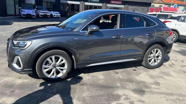 Audi Q3 SPB 35 TDI quattro S tronic S line edition - foto 2 di 4