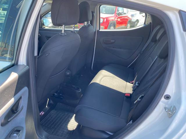 Lancia Ypsilon 1.0 FireFly 5 porte S&S Hybrid Alberta Ferretti usato a SINALUNGA