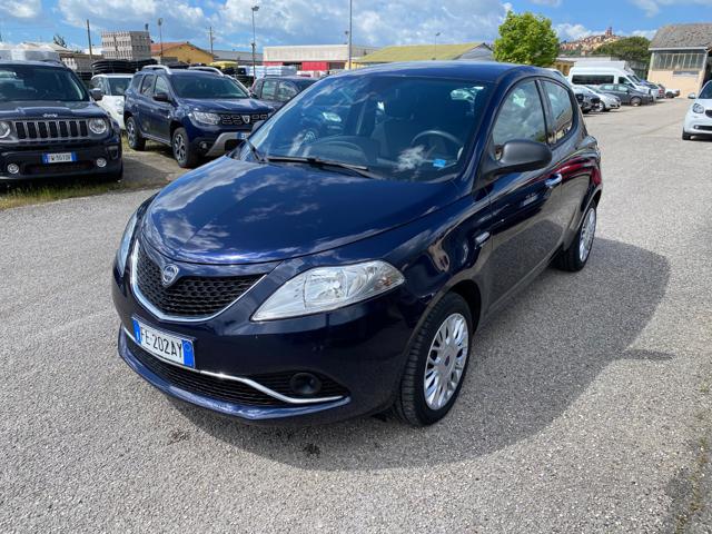 Lancia Ypsilon 1.2 69 CV 5 porte Silver 5 POSTI usato a SINALUNGA