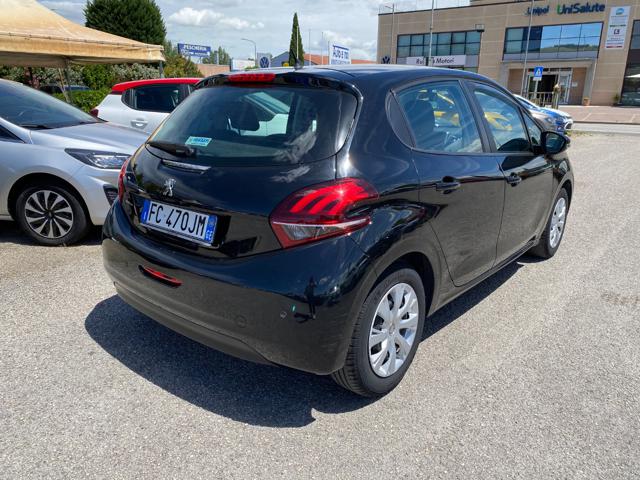 Peugeot 208 1� serie PureTech 82 5 porte Active - foto 3 di 4