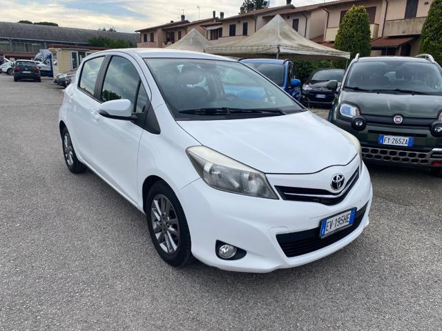 Toyota Yaris 1.4 D-4D 5 porte Active - foto 2 di 4