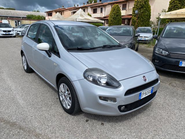 Fiat Punto 1.3 MJT II 75 CV 5 porte Lounge - foto 2 di 4