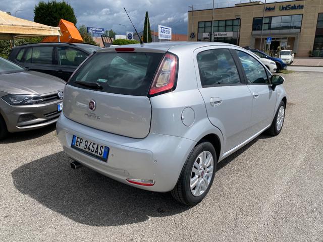 Fiat Punto 1.3 MJT II 75 CV 5 porte Lounge - foto 3 di 4