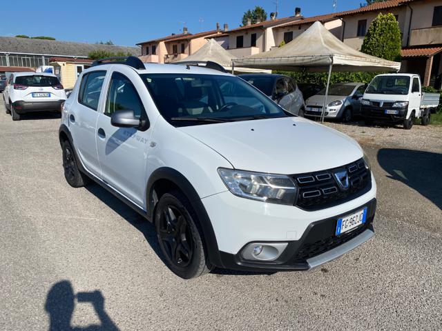 Dacia Sandero Stepway 1.5 dCi 8V 90CV Start&Stop - foto 2 di 4