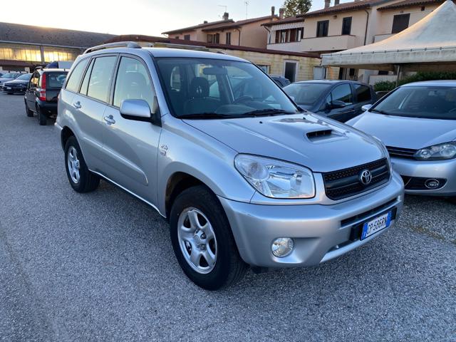 Toyota RAV 4 MY23 RAV4 2.0 Tdi D-4D cat 5 porte Sol - foto 2 di 4