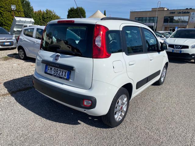 Fiat Panda 1.2 Lounge 5 POSTI - foto 3 di 4