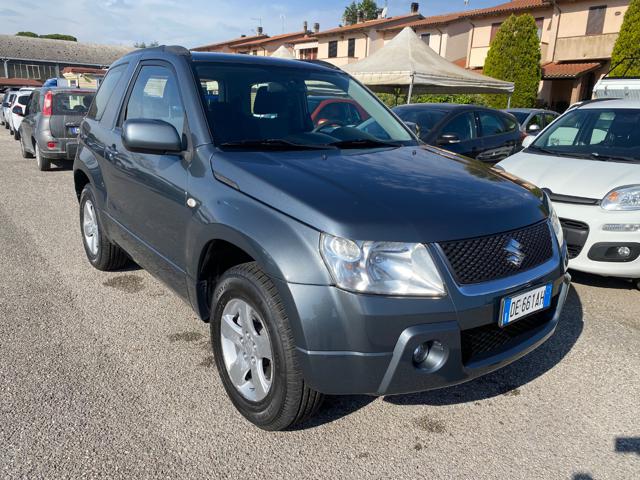 Suzuki Grand Vitara 1.9 DDiS 3 porte - foto 2 di 4