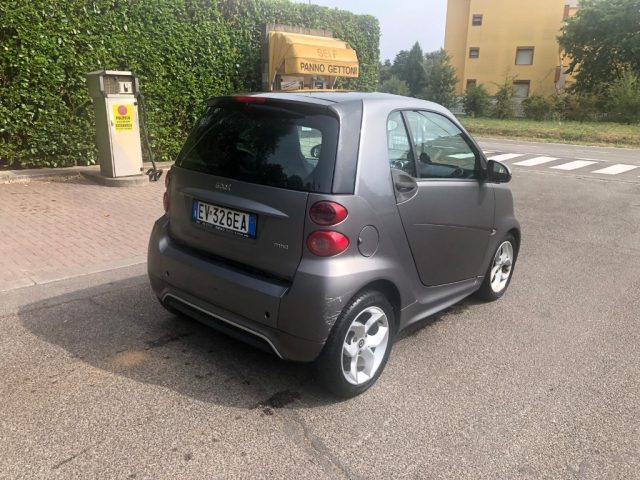 smart forTwo 1000 52 kW MHD coupé passion - foto 4 di 4