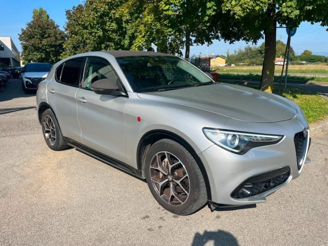 Alfa Romeo Stelvio 2.2 Turbodiesel 180 CV AT8 RWD Super, del 2018, 160.000 km, in vendita a Arcore (MB)