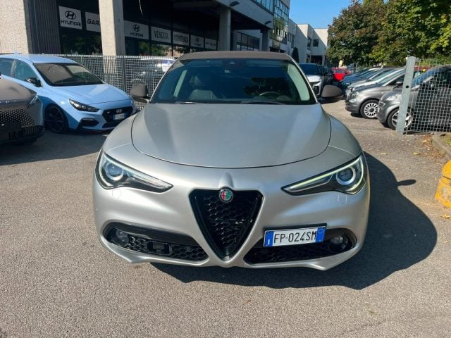 Alfa Romeo Stelvio 2.2 Turbodiesel 180 CV AT8 RWD Super - foto 3 di 4