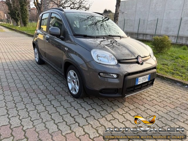 Fiat Panda 1.0 firefly hybrid City Life s&s 70cv 5p.ti - foto 2 di 4