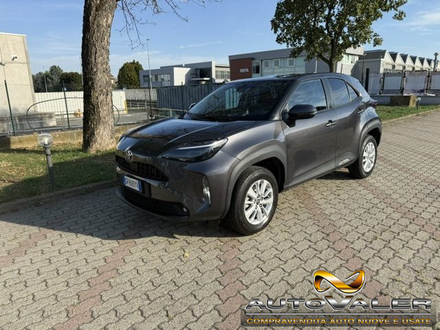 Toyota Yaris Cross 1.5 Hybrid 5p. E-CVT AWD-i Business - foto 2 di 4