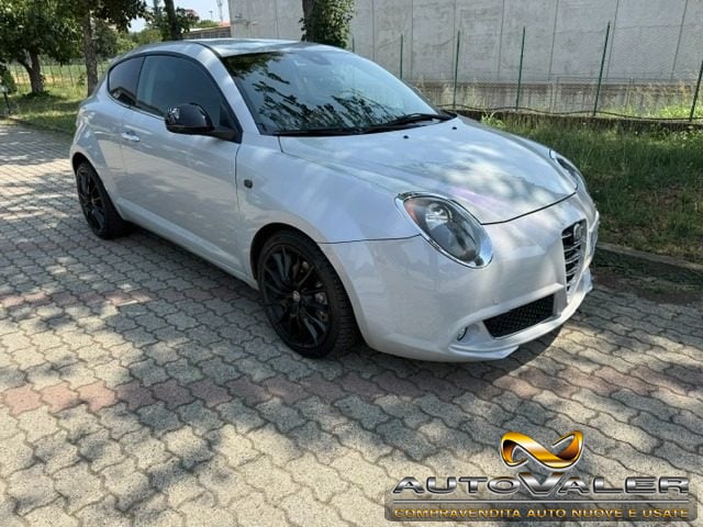 Alfa Romeo MiTo 1.4 T 155 CV Distinctive Premium Pack - foto 2 di 4
