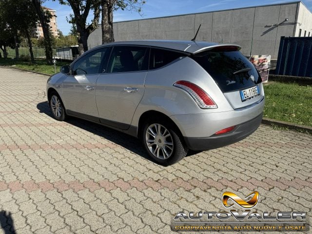 Lancia Delta 1.6 MJT DPF Silver - foto 4 di 4