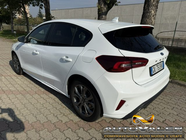 Ford Focus 1.0 EcoBoost Hybrid 155 CV Power. 5p. ST-Line - foto 3 di 4