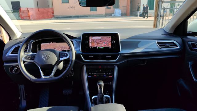 Volkswagen T-Roc 2.0 tdi Style DSG "MATRIX"ACC"CAMERA"NAVI", del 2024, 28.000 km, in vendita a San Benedetto Del Tronto (AP)