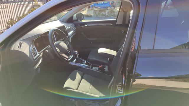 Volkswagen T-Roc 2.0 tdi Style DSG "MATRIX"ACC"CAMERA"NAVI", del 2024, 28.000 km, in vendita a San Benedetto Del Tronto (AP)