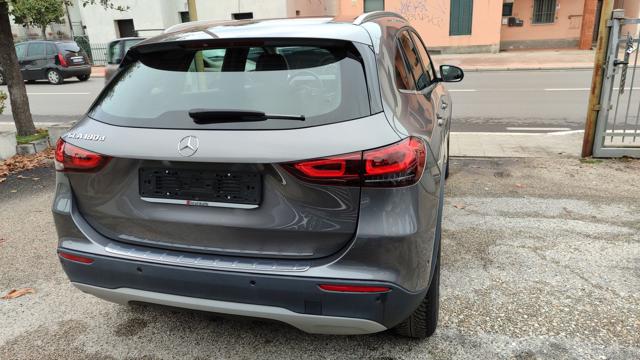 Mercedes-Benz GLA 180 d Automatic Style "LED" NAVI"CAMERA" - foto 4 di 4