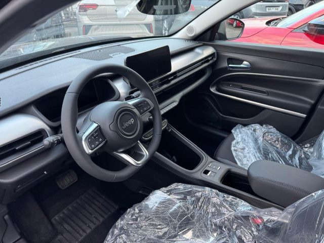 Jeep Avenger 1.2 Turbo 100 CV MHEV Summit, del 2024, in vendita a Cassino (RM)