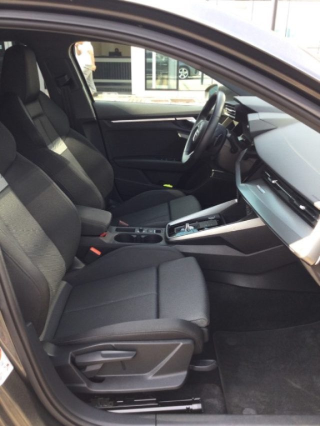 Audi A3 SPB 35 TDI S tronic S line edition, del 2024, 24.000 km, in vendita a Cassino (RM)