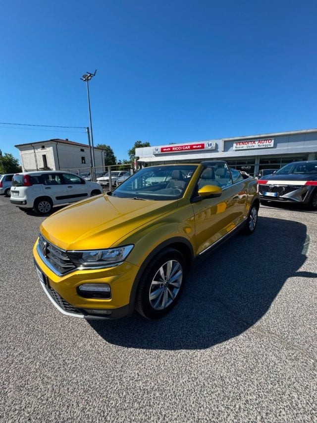 Volkswagen T-Roc Cabriolet 1.0 TSI Style - foto 2 di 4