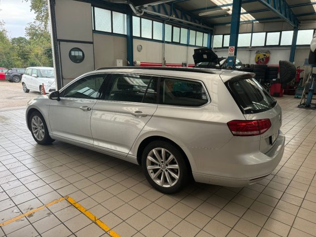 Volkswagen Passat Variant 2.0 TDI DSG Executive BlueMotion Tech. - foto 3 di 4
