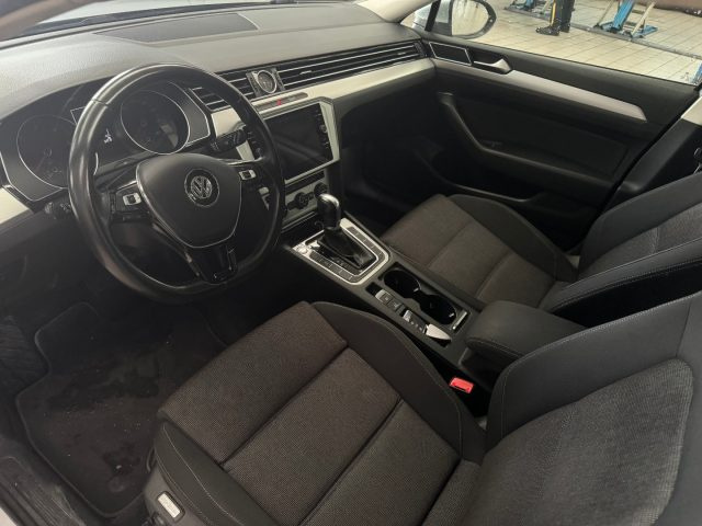 Volkswagen Passat Variant 2.0 TDI DSG Executive BlueMotion Tech., del 2018, 187.250 km, in vendita a Cassino (RM)